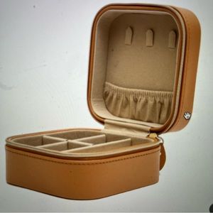 SAMARA The Jewelry Box